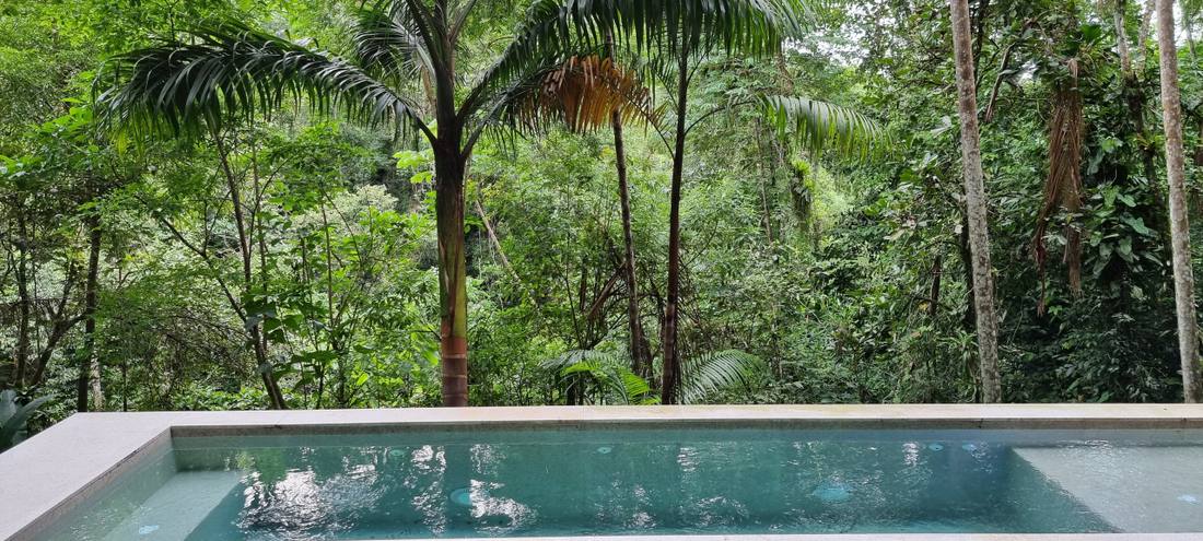 Casa à venda no Condomínio São Pedro Guarujá — Villa 155