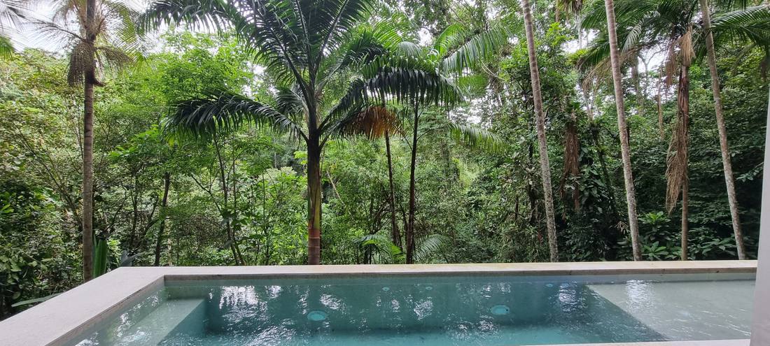 Casa à venda no Condomínio São Pedro Guarujá — Villa 155