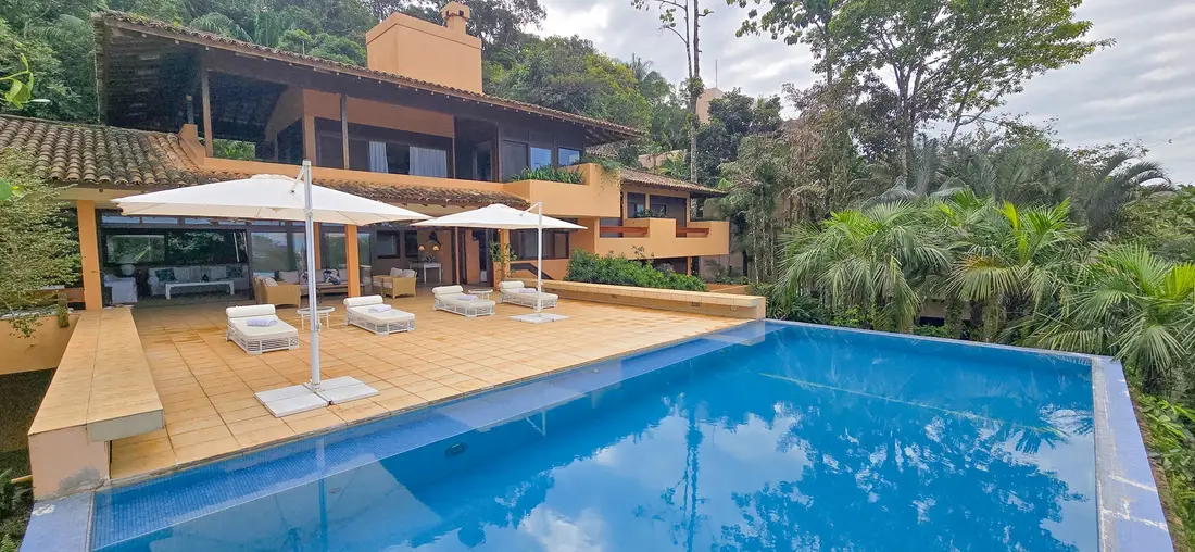 Casa à venda no Condomínio São Pedro Guarujá — Villa 133 | Projeto Marcos Acayba