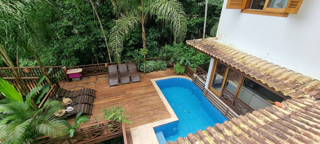 Casa à venda no Condomínio Iporanga Guarujá — Villa 403