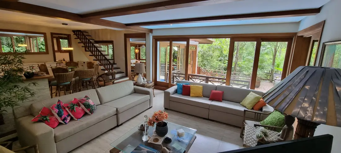 Casa à venda no Condomínio Iporanga Guarujá — Villa 403