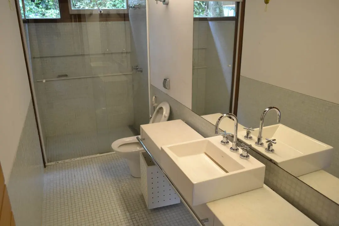 Suíte 9 — Iporanga, Guarujá, à venda e para locação, Casa