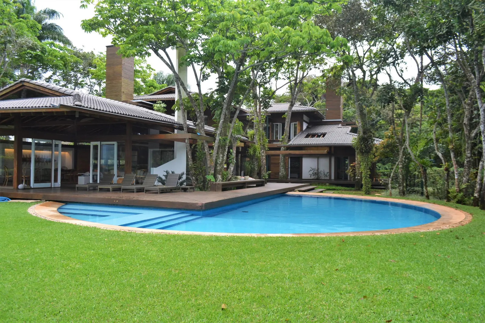 Área externa 8 — Iporanga, Guarujá, para temporada, Casa
