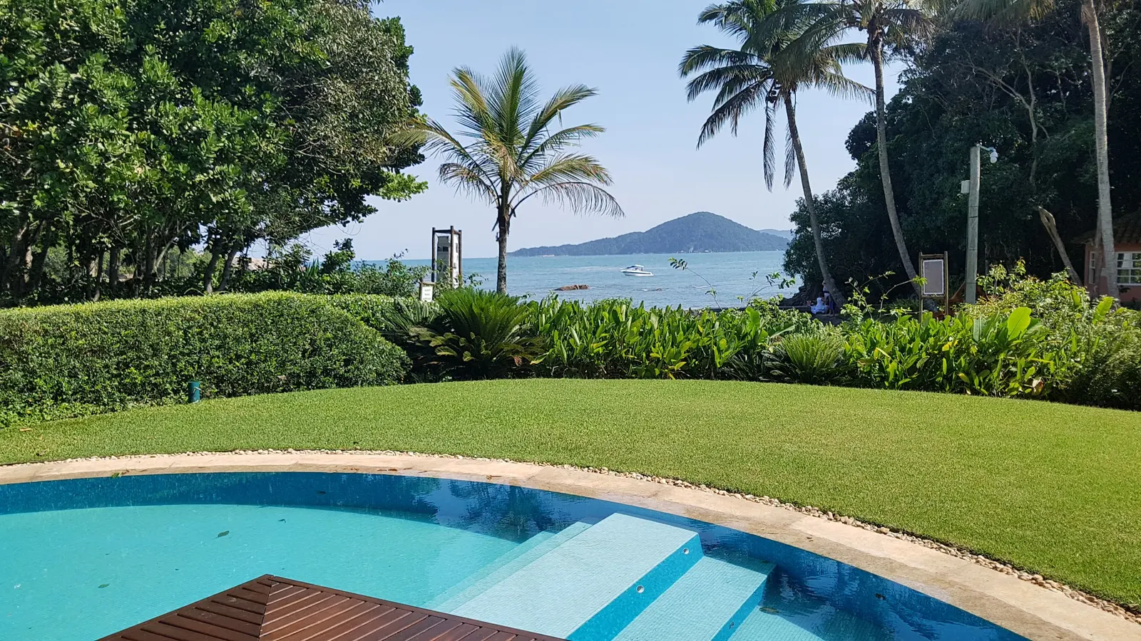 Área externa 6 — Iporanga, Guarujá, para temporada, Casa