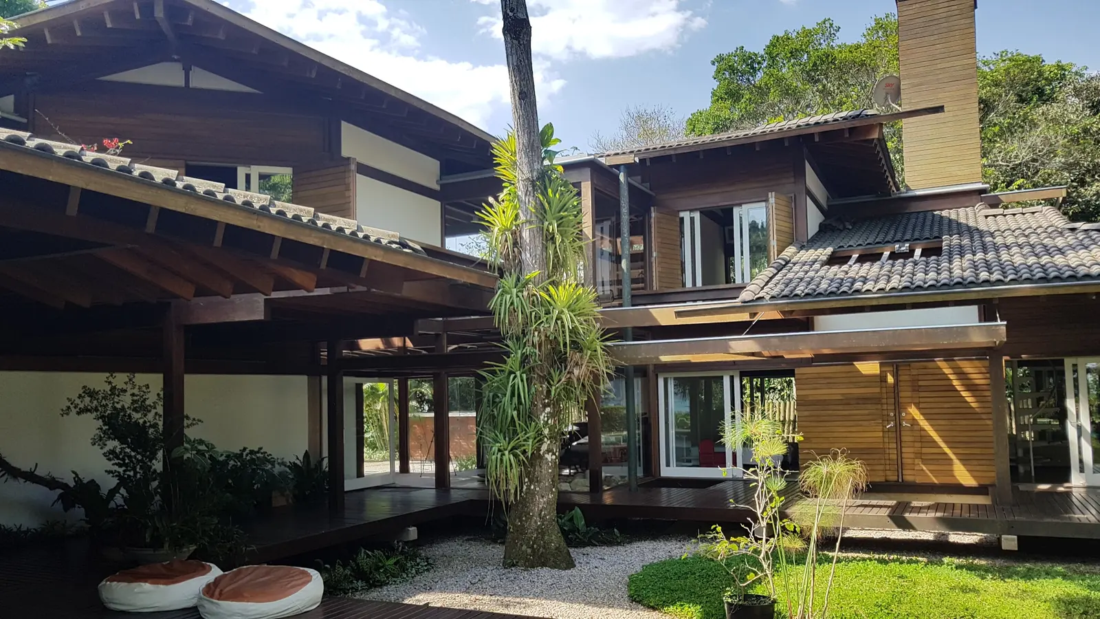 Área externa 20 — Iporanga, Guarujá, para temporada, Casa