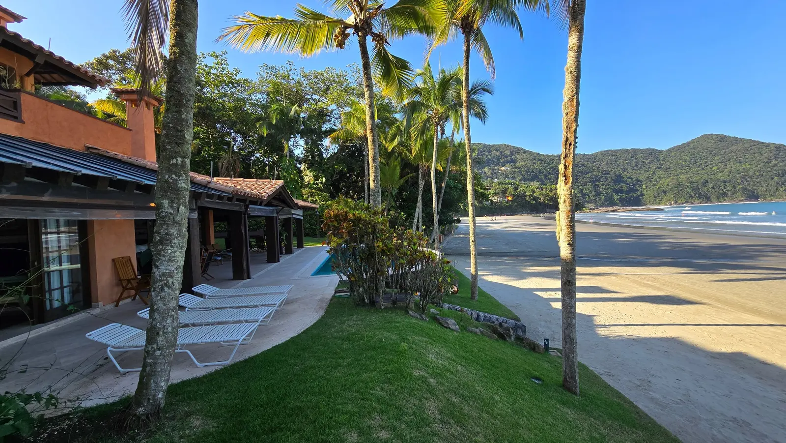 Área externa 31 — Iporanga, Guarujá, para temporada, Casa