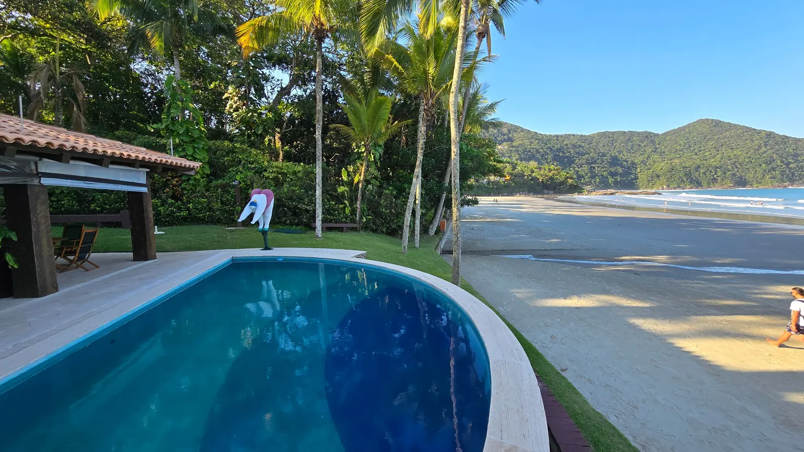 Área externa 33 — Iporanga, Guarujá, para temporada, Casa