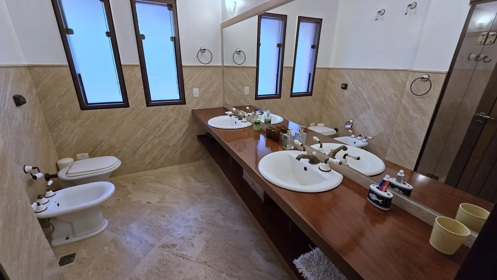 Suíte 6 — Iporanga, Guarujá, para temporada, Casa