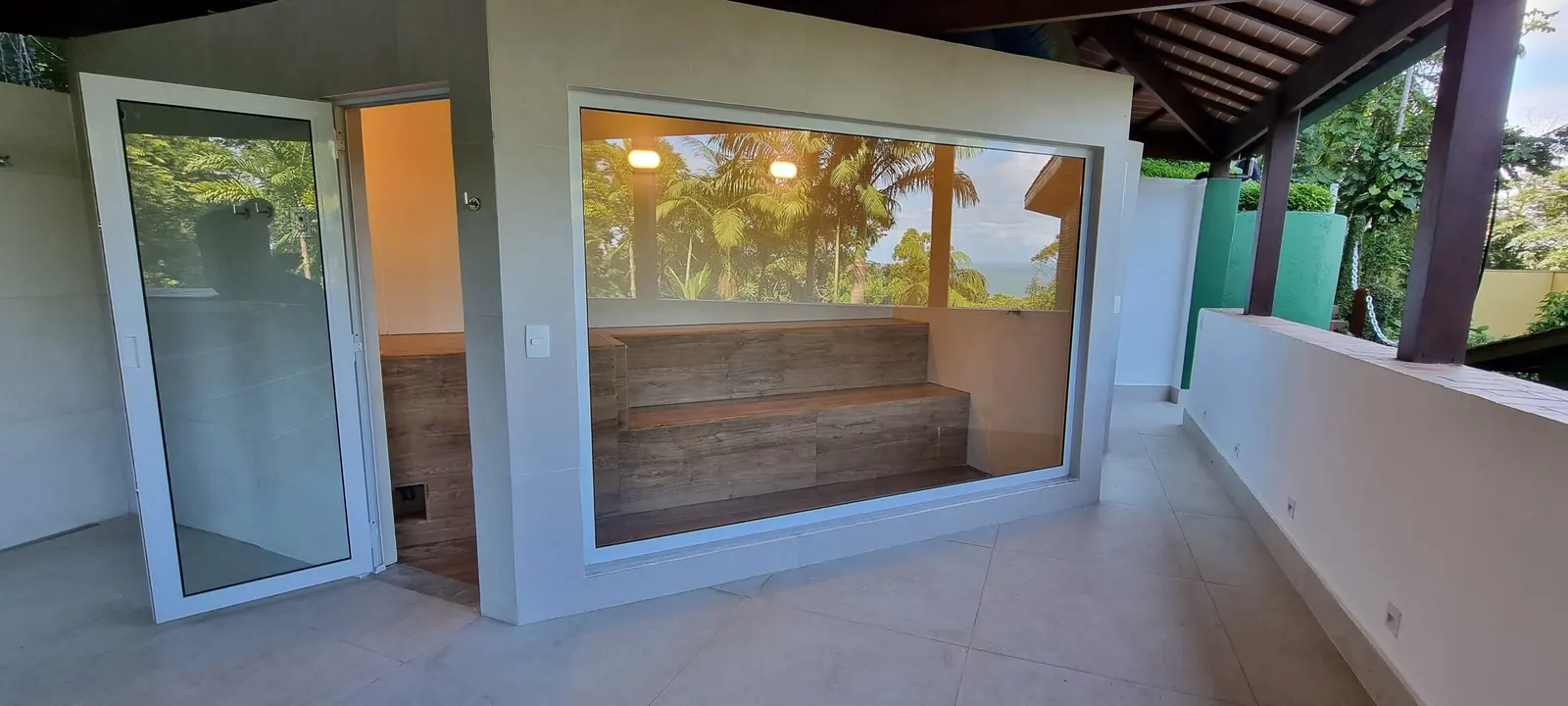 Área externa 10 — São Pedro, Guarujá, para temporada, Casa