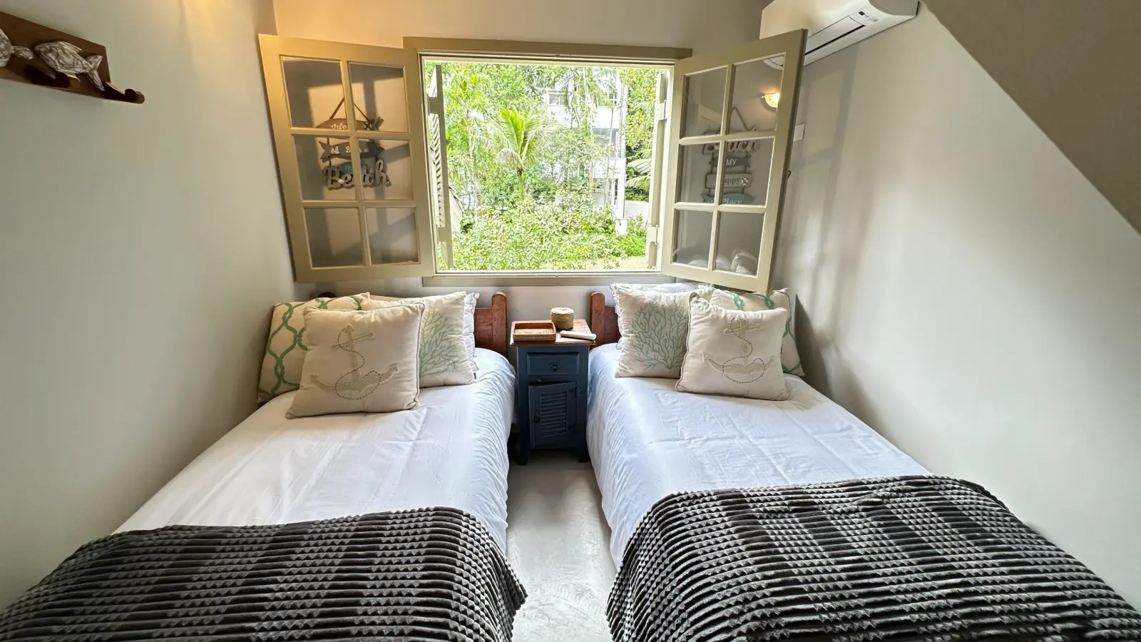 Suíte 7 — Iporanga, Guarujá, para temporada, Casa