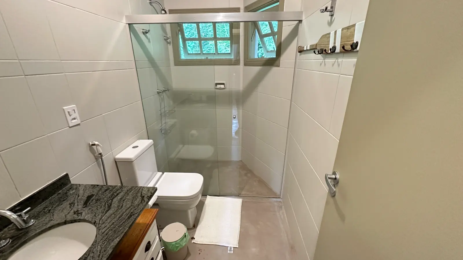 Suíte 16 — Iporanga, Guarujá, para temporada, Casa