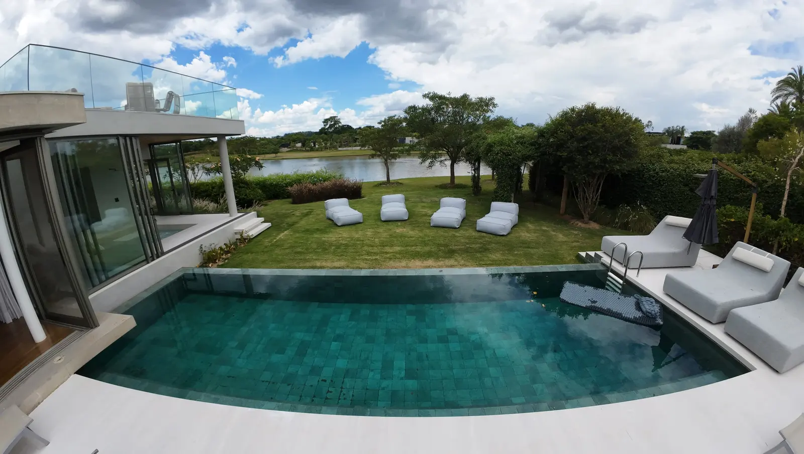 Área externa 1 — Fazenda Boa Vista, Porto Feliz, à venda, Casa