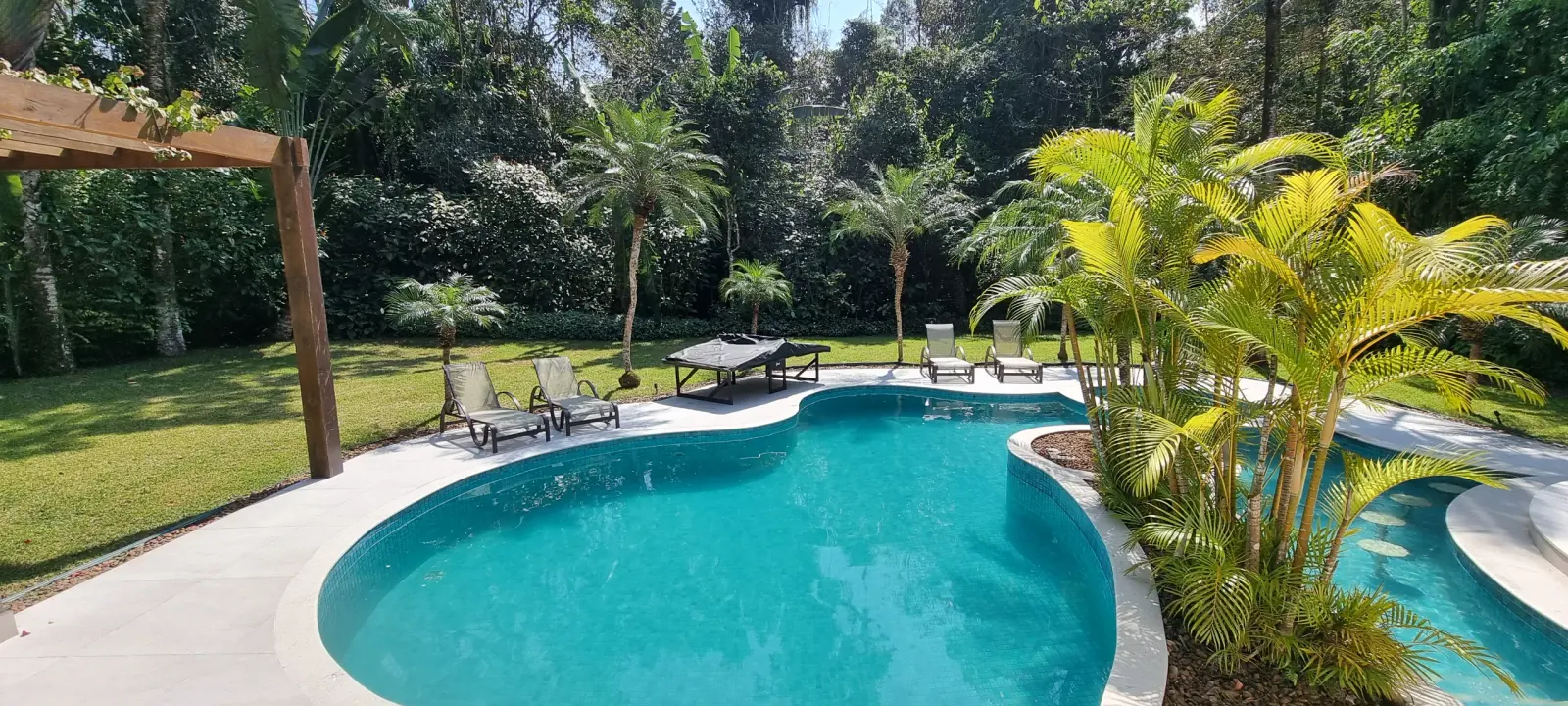 Área externa 17 — Iporanga, Guarujá, para temporada, Casa