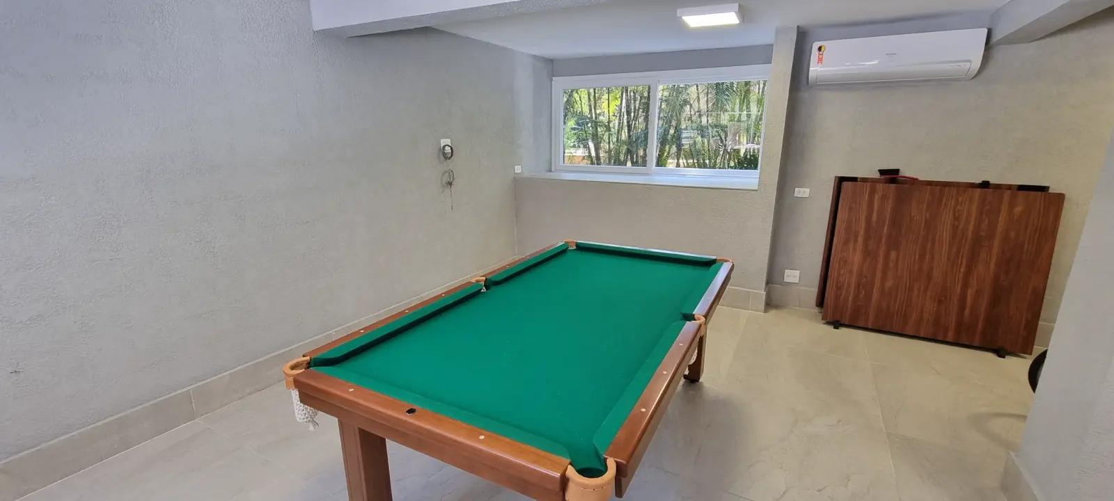 Área de serviço 2 — Iporanga, Guarujá, para temporada, Casa