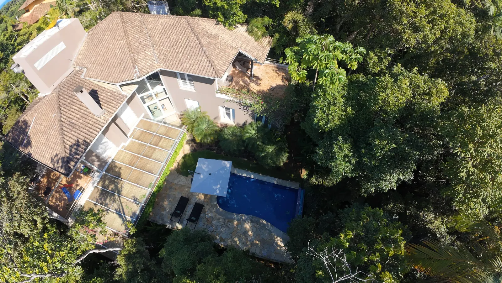 Vista aérea 5 — Iporanga, Guarujá, à venda e para locação, Casa