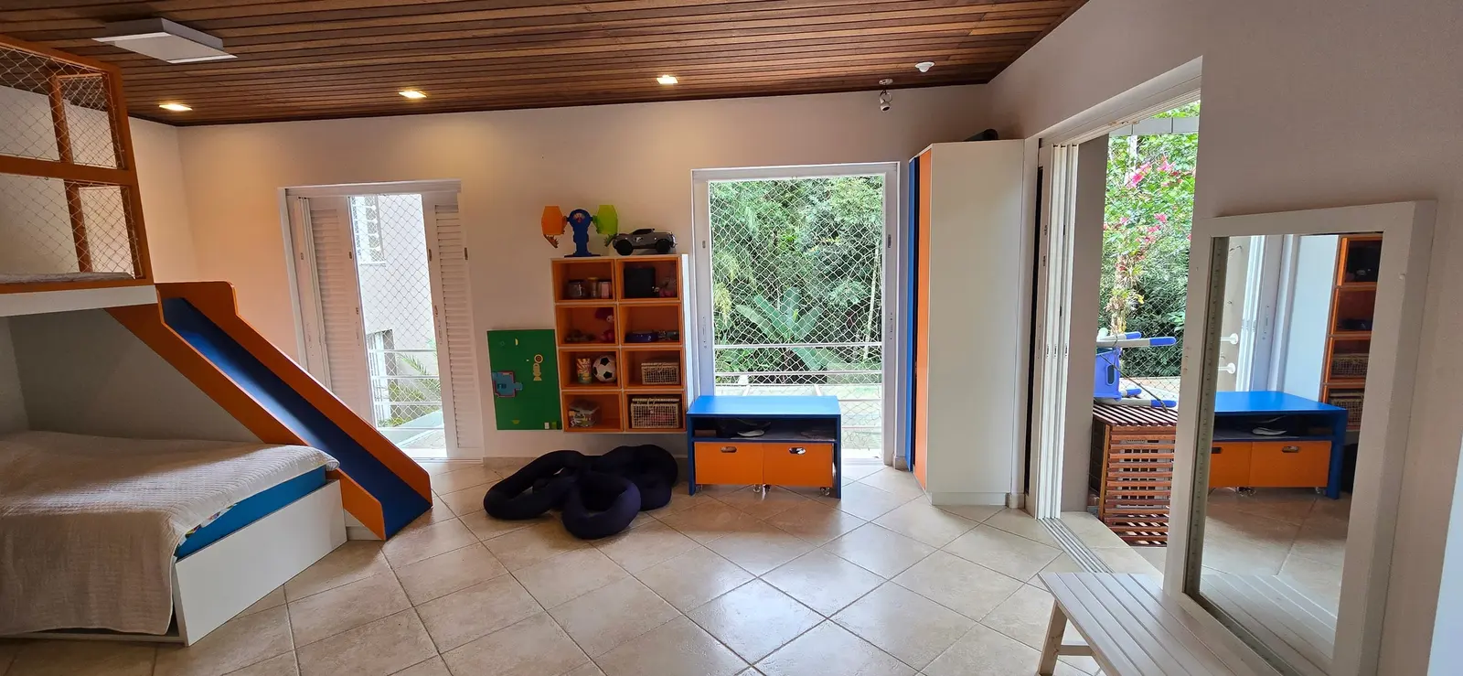 Suíte 10 — Iporanga, Guarujá, para temporada, Casa