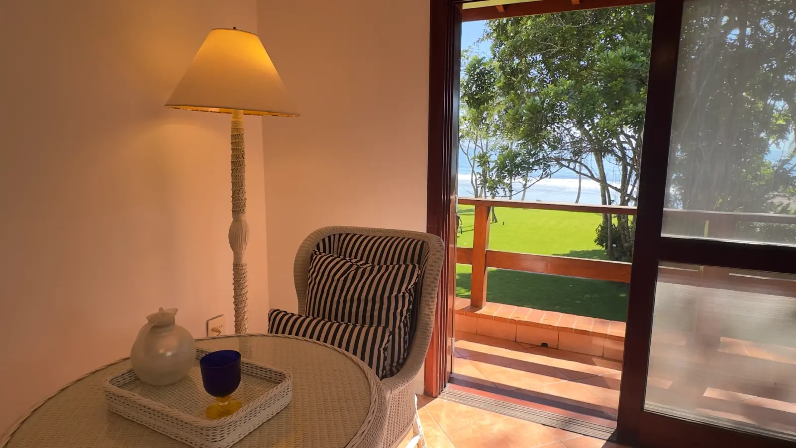 Casa Pé na Areia - Praia de Iporanga - Locação Temporada (9)