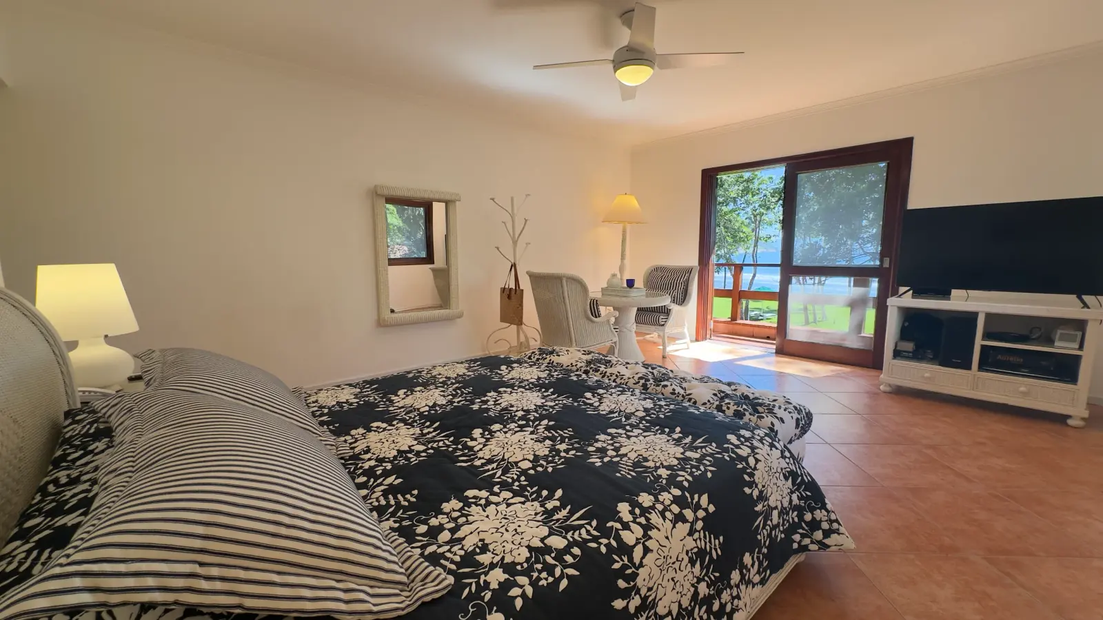 Casa Pé na Areia - Praia de Iporanga - Locação Temporada (8)