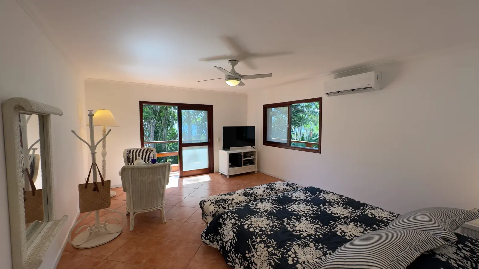 Casa Pé na Areia - Praia de Iporanga - Locação Temporada (11)