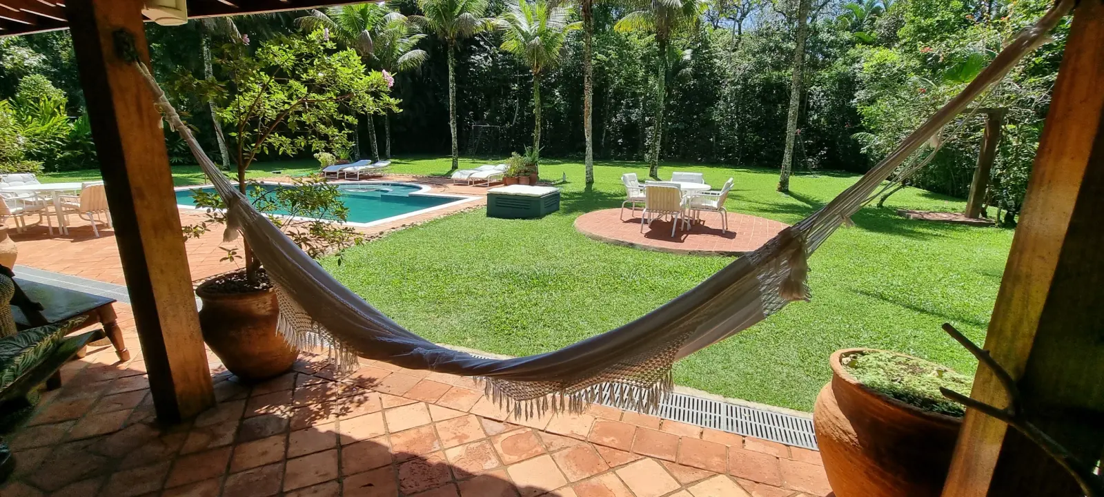 Área externa 12 — Iporanga, Guarujá, para locação, Casa