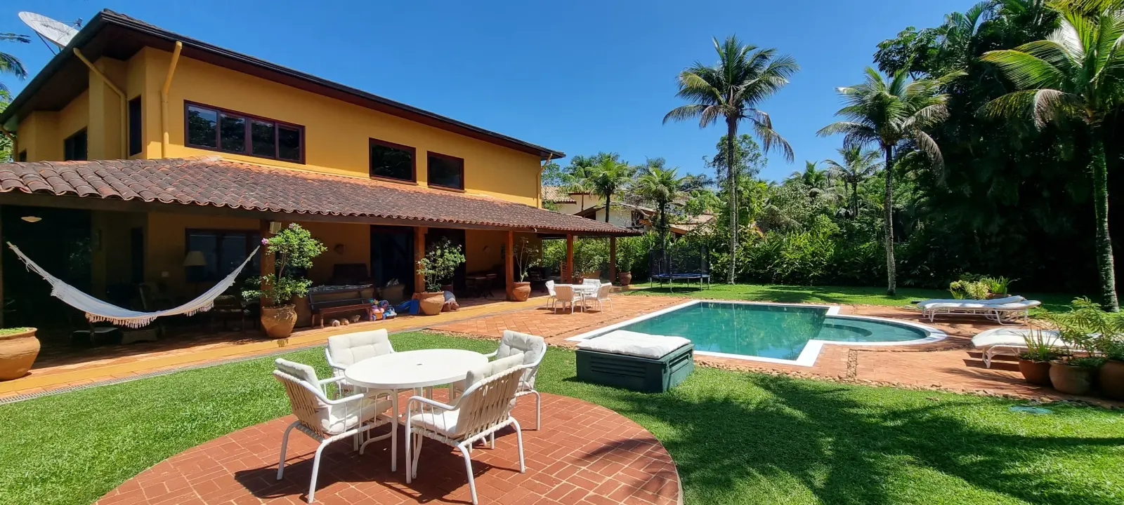 Área externa 14 — Iporanga, Guarujá, para temporada, Casa