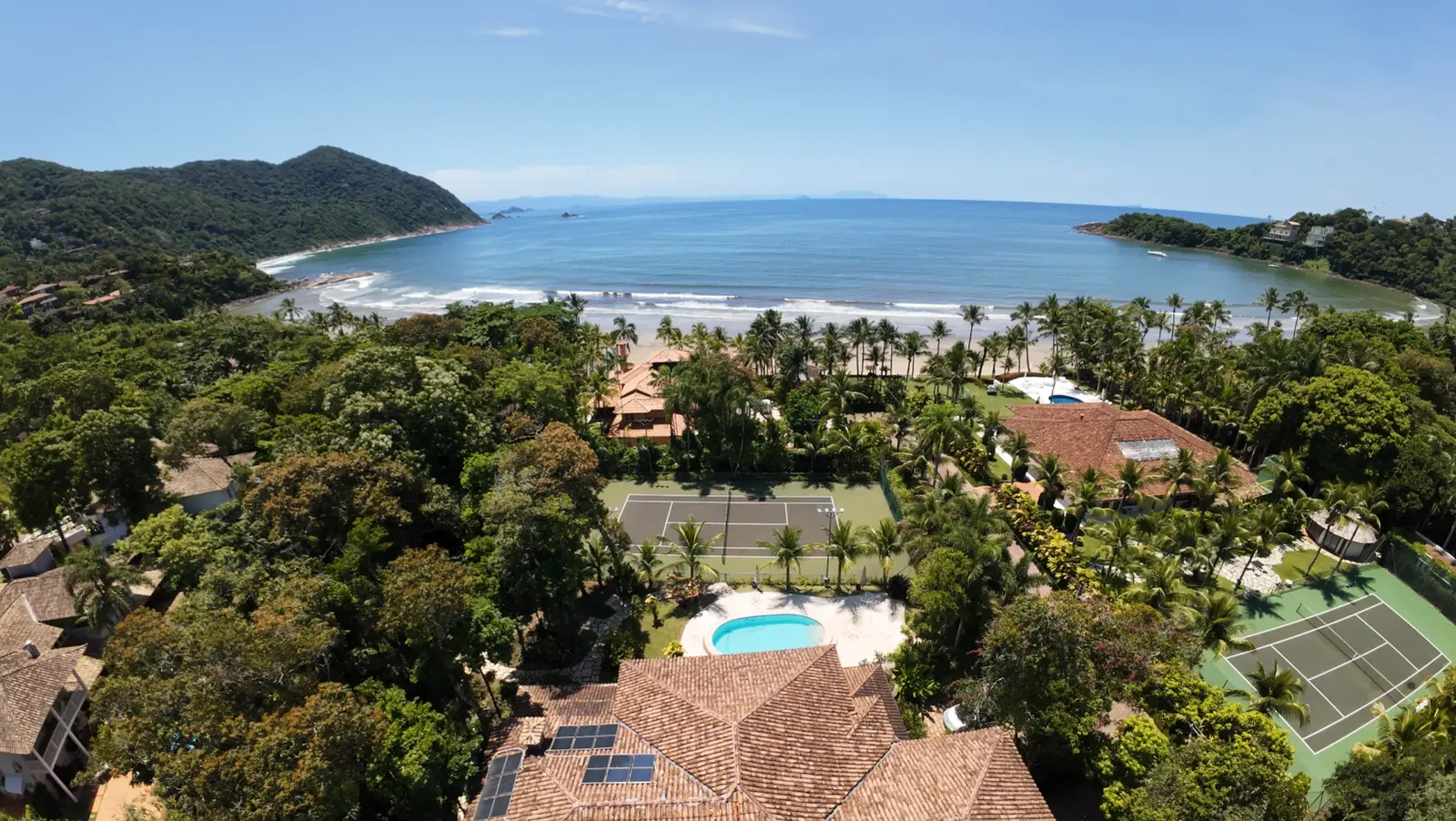 Vista aérea 1 — Iporanga, Guarujá, para temporada, Casa