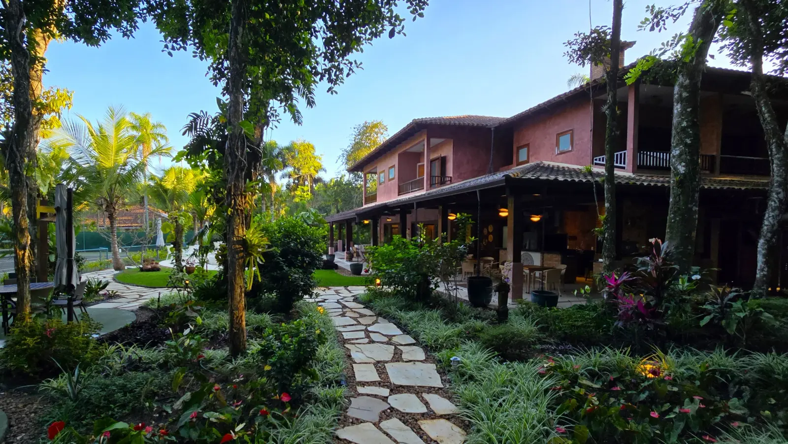 Área externa 1 — Iporanga, Guarujá, para temporada, Casa