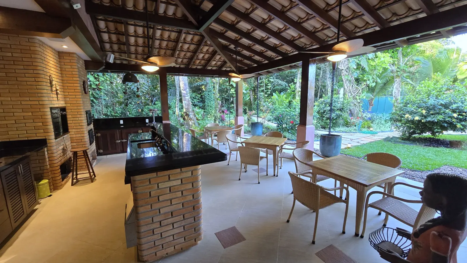 Área externa 4 — Iporanga, Guarujá, para temporada, Casa