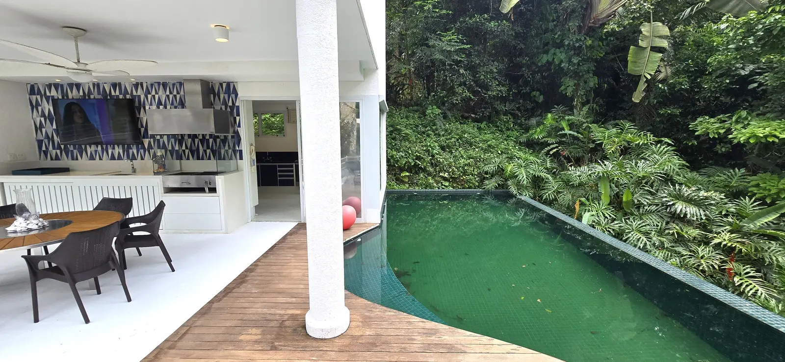 Área externa 16 — Iporanga, Guarujá, para temporada, Casa