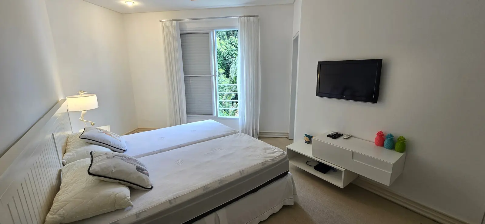 Suíte 7 — Iporanga, Guarujá, para temporada, Casa