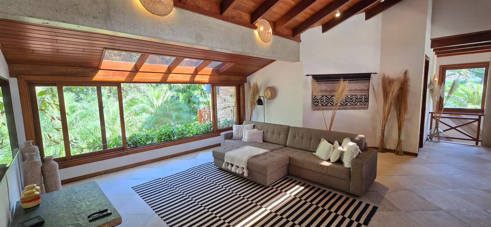 Ambiente interno 1 — Iporanga, Guarujá, para temporada, Casa