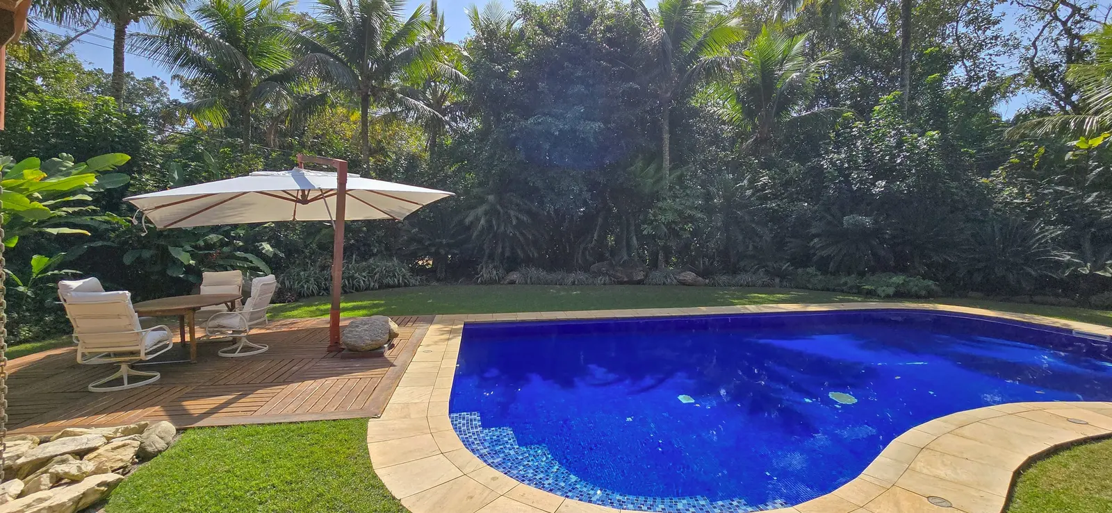 Área externa 21 — Iporanga, Guarujá, para temporada, Casa