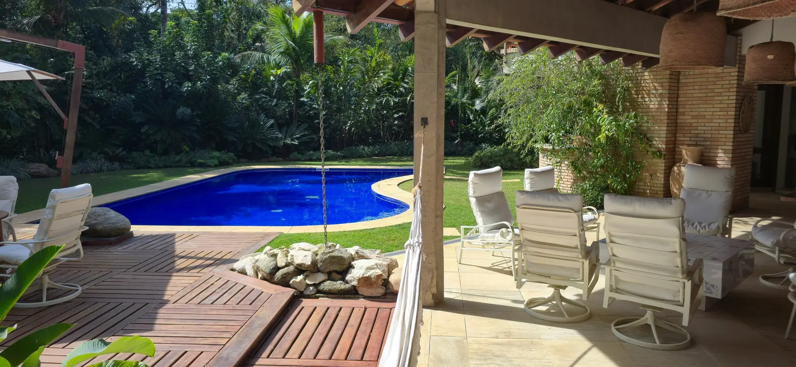 Área externa 18 — Iporanga, Guarujá, para temporada, Casa