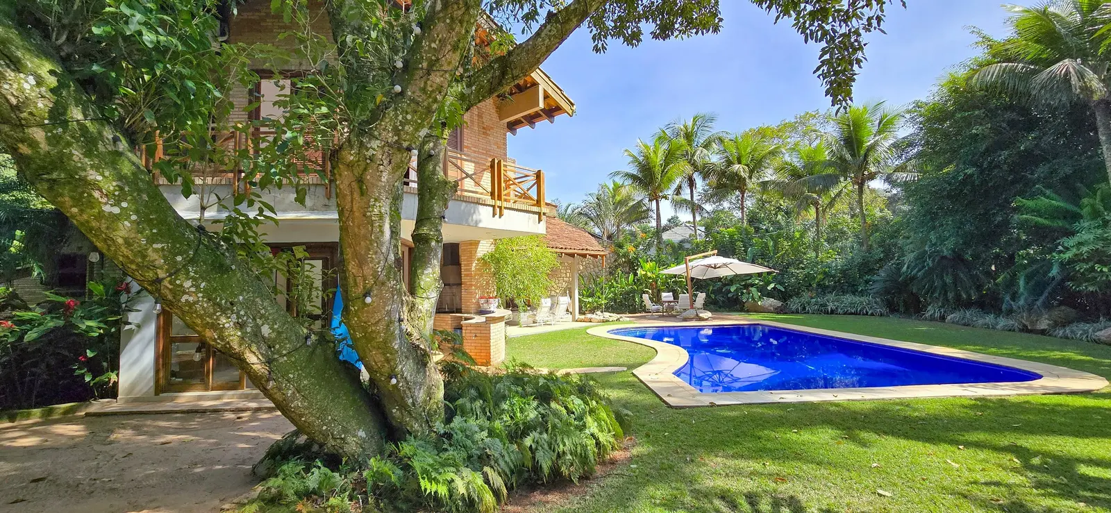 Área externa 10 — Iporanga, Guarujá, para temporada, Casa