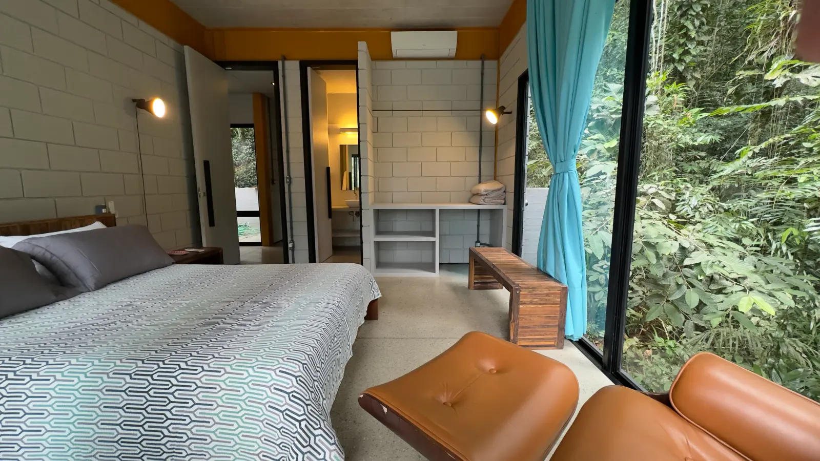 Suíte 14 — Iporanga, Guarujá, para locação, Casa