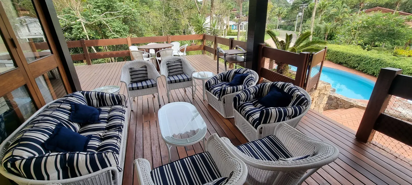 Área externa 14 — Iporanga, Guarujá, para temporada, Casa