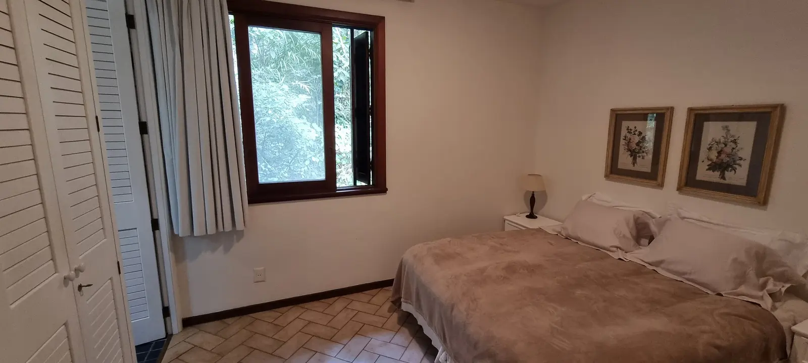 Suíte 11 — Iporanga, Guarujá, para temporada, Casa