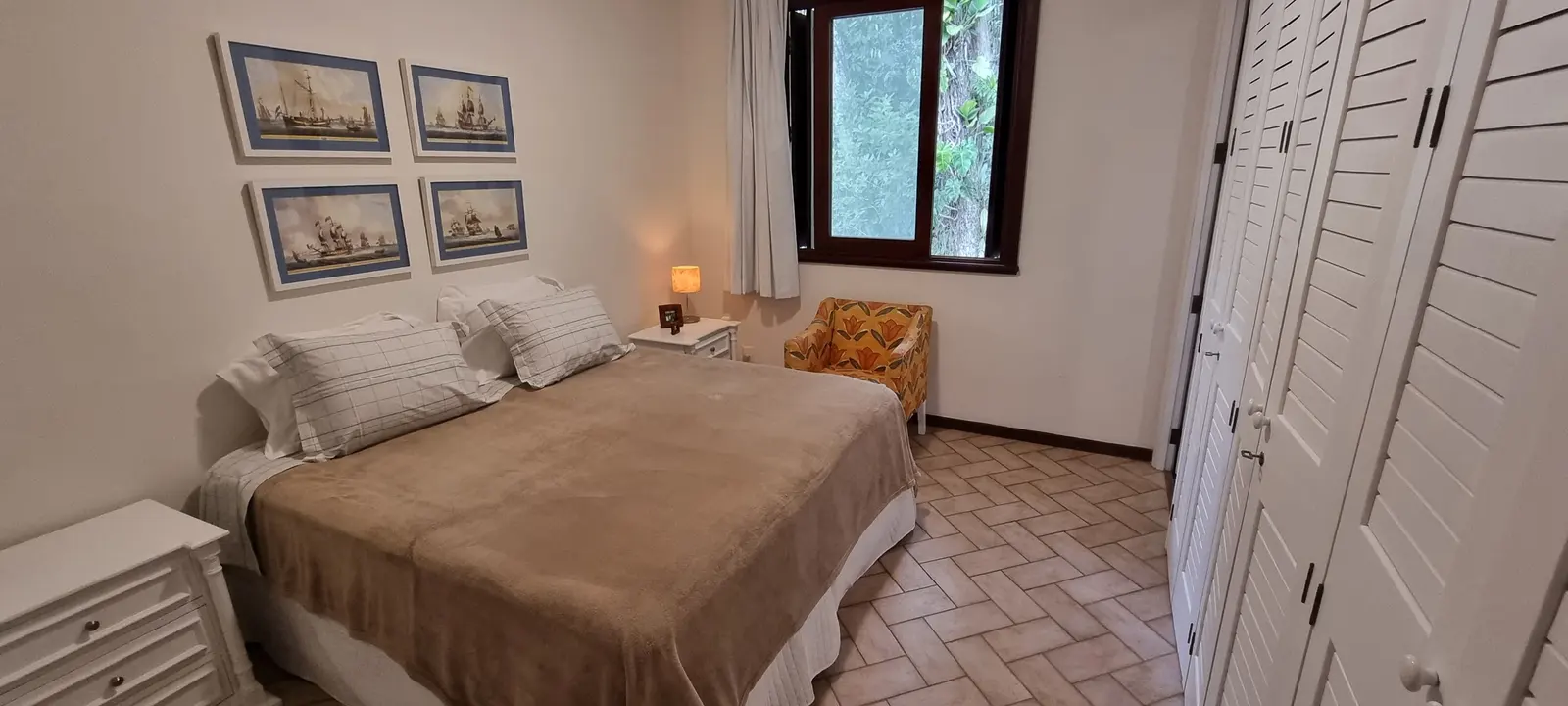 Suíte 12 — Iporanga, Guarujá, para temporada, Casa