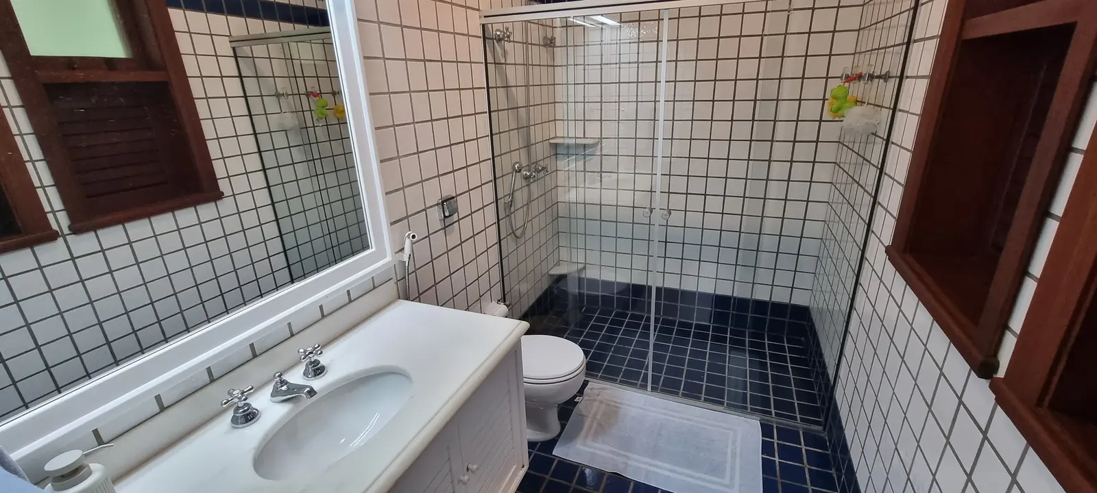 Suíte 14 — Iporanga, Guarujá, para temporada, Casa