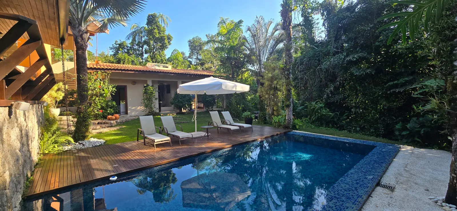 Área externa 23 — Iporanga, Guarujá, para temporada, Casa