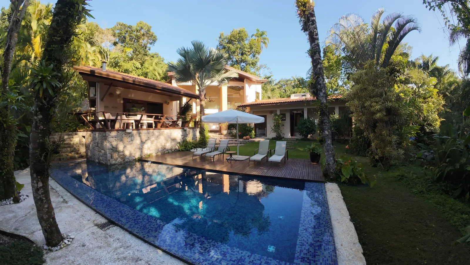 Área externa 15 — Iporanga, Guarujá, para temporada, Casa