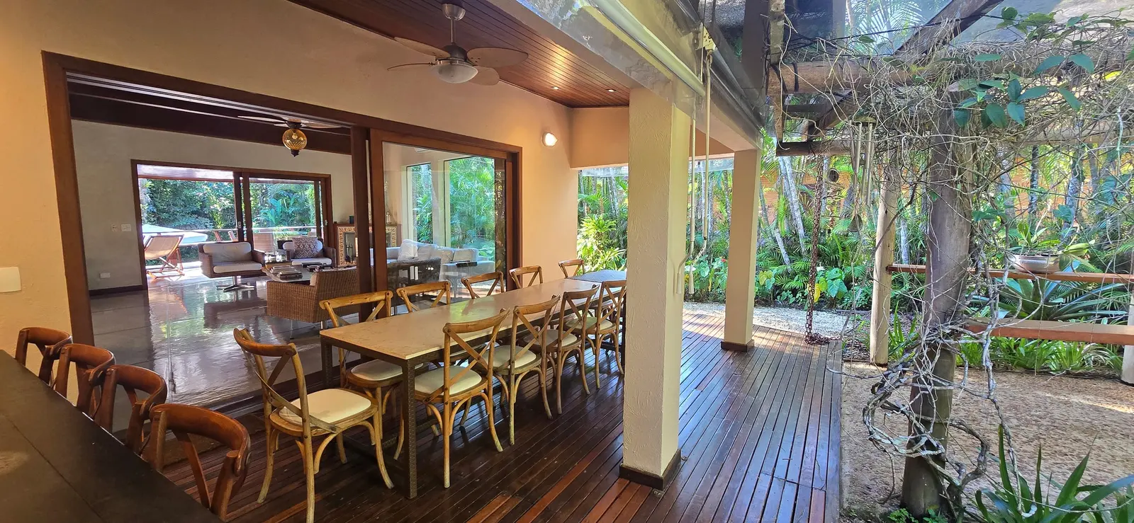 Área externa 18 — Iporanga, Guarujá, para temporada, Casa