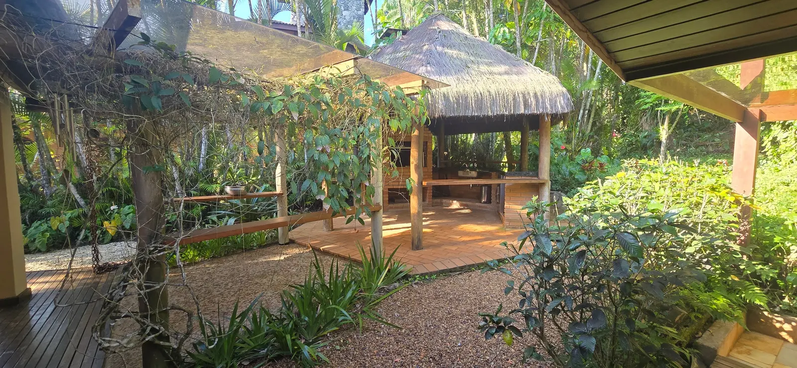 Área externa 17 — Iporanga, Guarujá, para temporada, Casa
