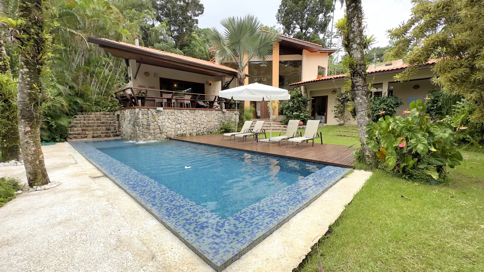 Área externa 7 — Iporanga, Guarujá, para temporada, Casa