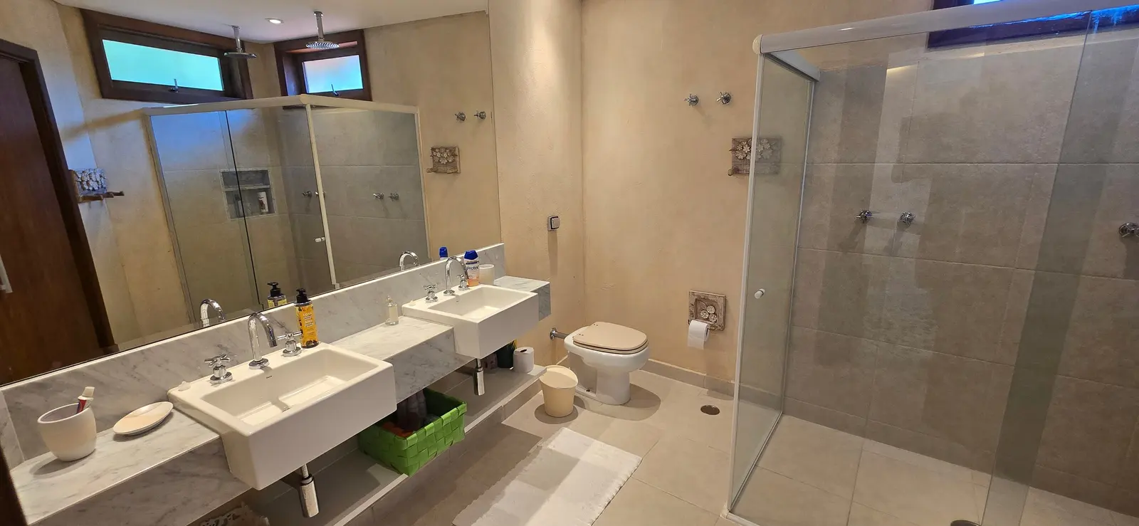 Suíte 16 — Iporanga, Guarujá, para temporada, Casa