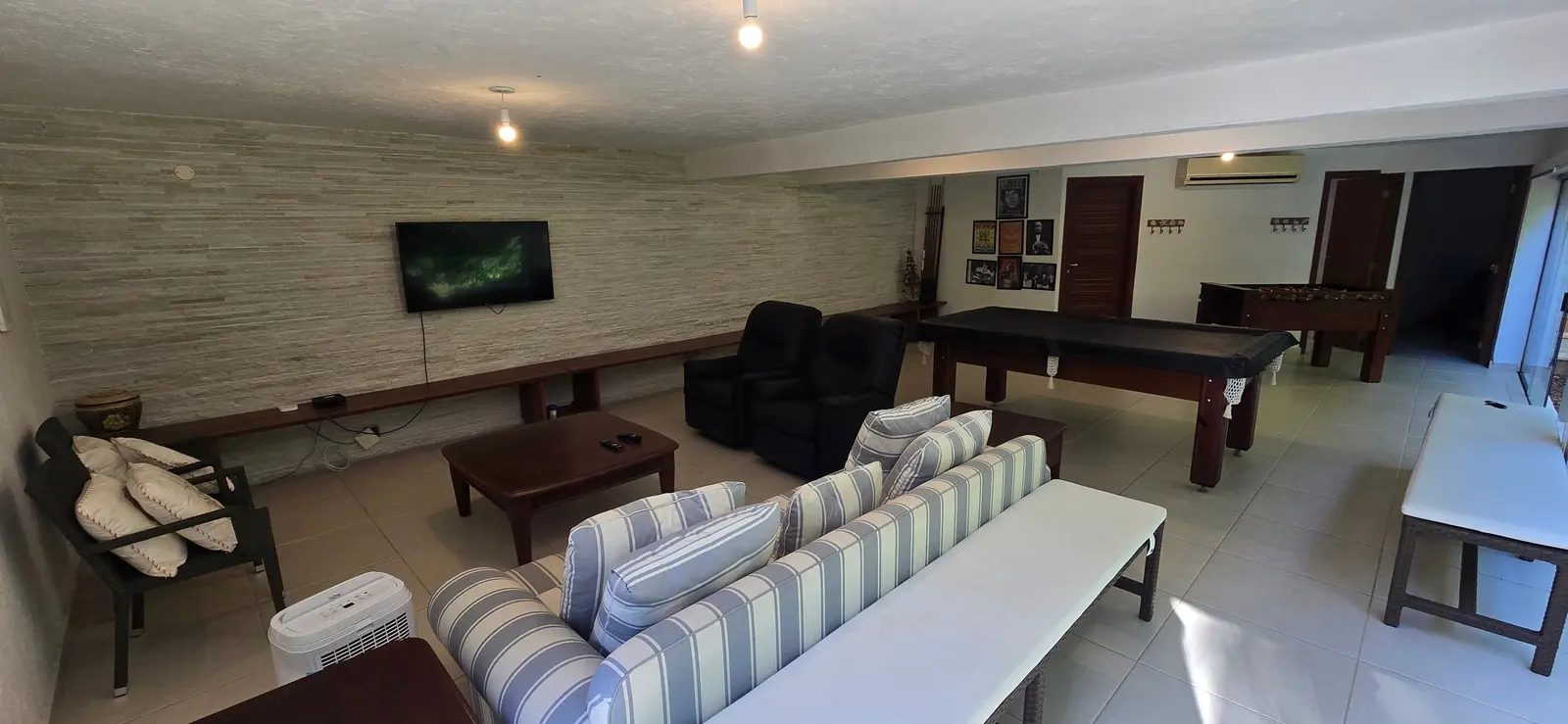 Área de serviço 5 — Iporanga, Guarujá, para temporada, Casa