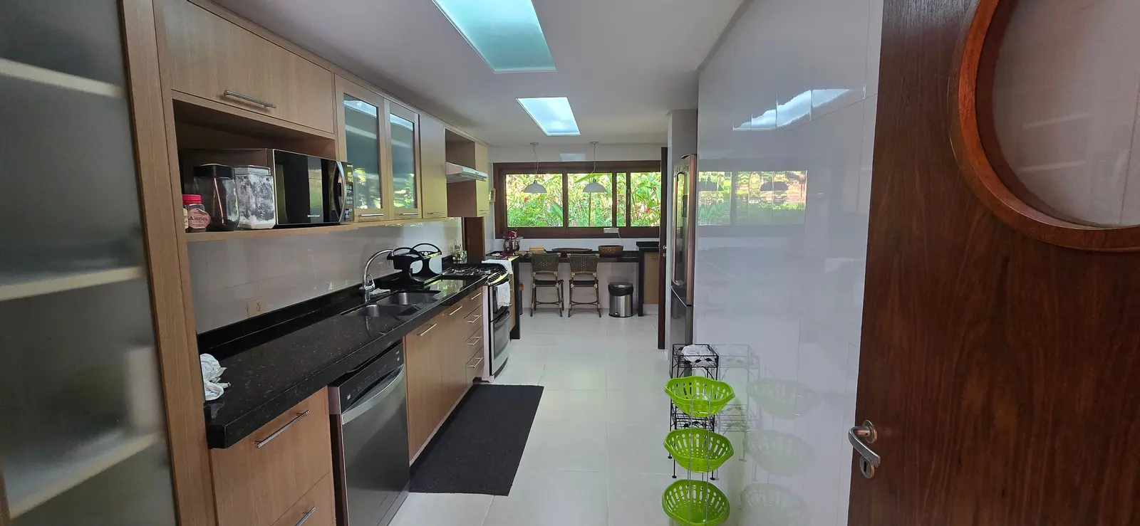Área de serviço 7 — Iporanga, Guarujá, para temporada, Casa