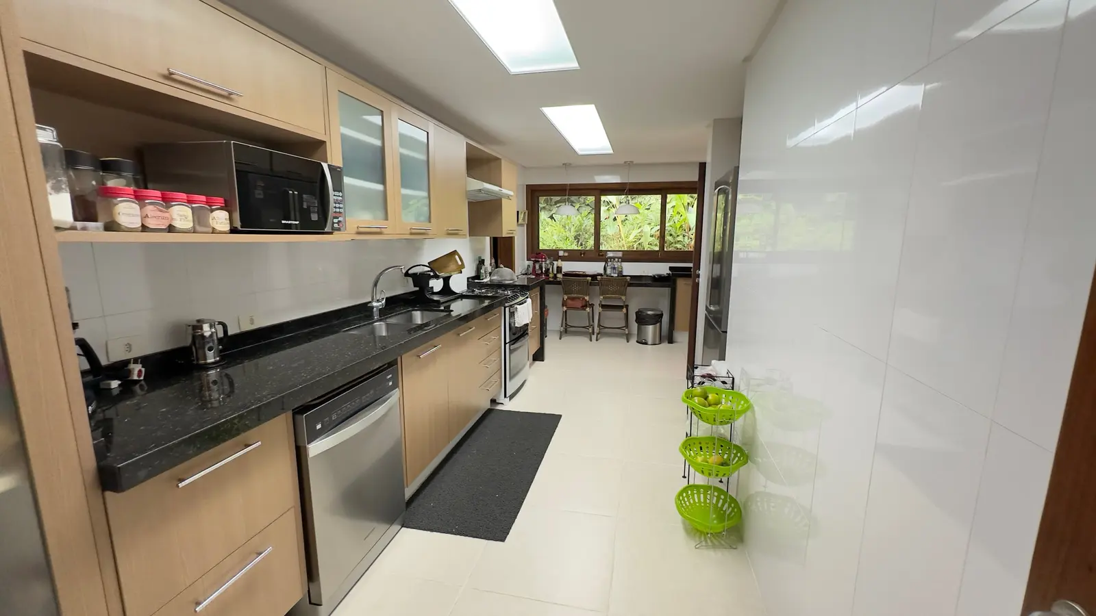 Área de serviço 2 — Iporanga, Guarujá, para temporada, Casa