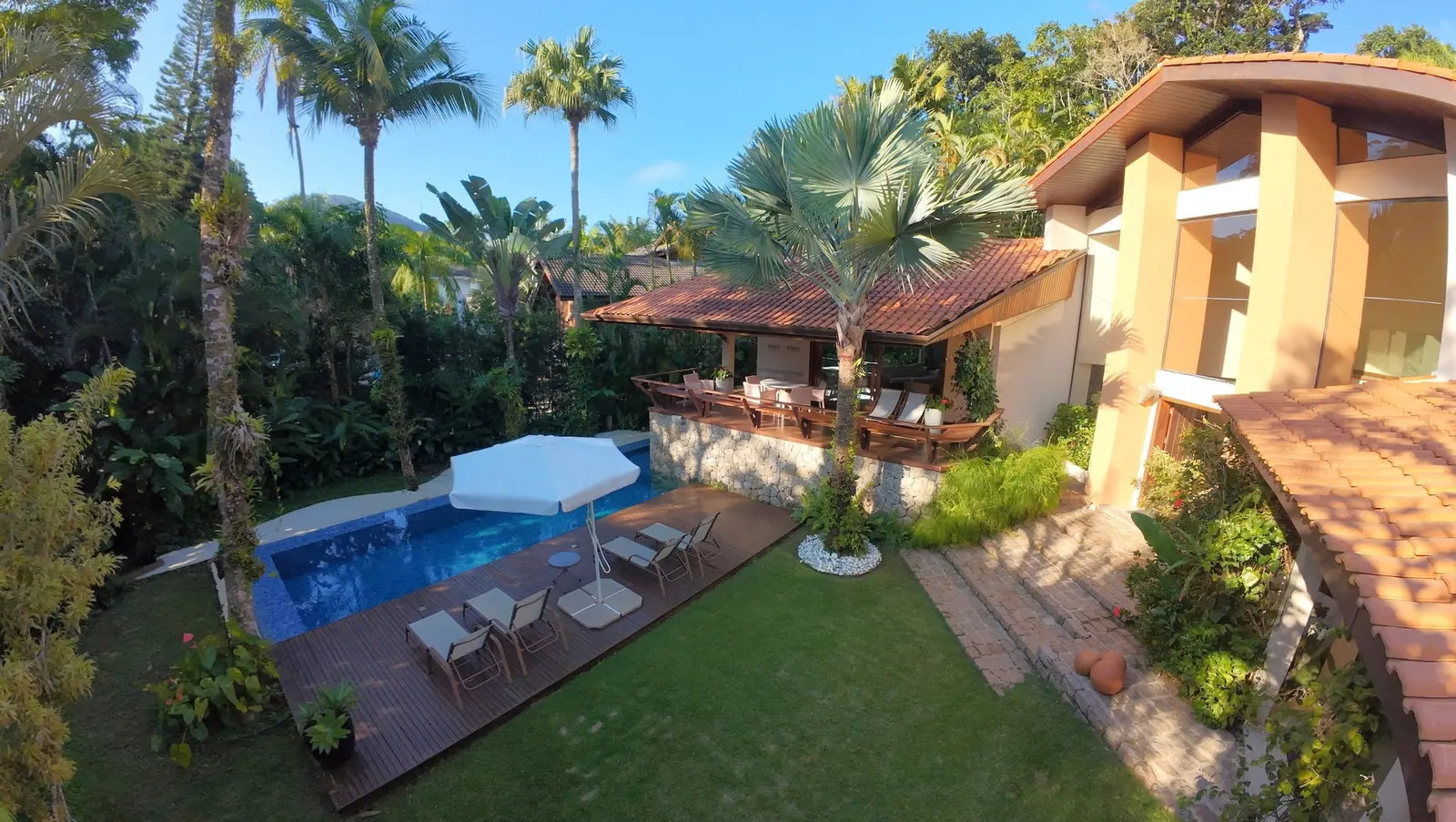 Fachada — Iporanga, Guarujá, para temporada, Casa