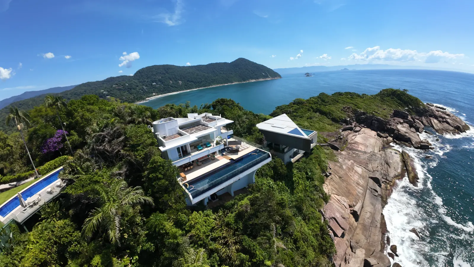 Vista aérea 2 — Iporanga, Guarujá, para temporada, Casa